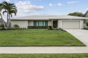 3201 Lakeview Dr, Delray Beach, FL 33445, Sold 12/02/21