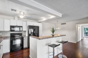 2395 Jaeger Dr #4d, Delray Beach, FL 33444, Sold 11/15/21