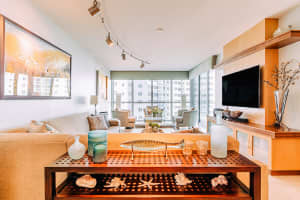 3101 S Ocean Dr, Hallandale Beach, FL 33009, Sold 01/10/22