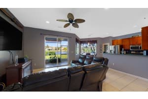 215 Seminole Lakes Dr, Royal Palm Beach, FL 33411, Sold 11/13/21