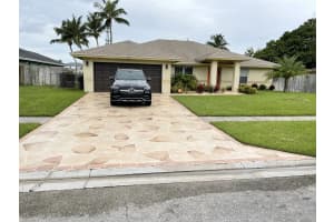 159 Sunflower Cir, Royal Palm Beach, FL 33411, Sold 11/05/21