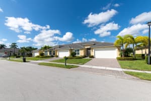 6121 NW Denmore Ln, Port St. Lucie, FL 34983, Sold 12/06/21