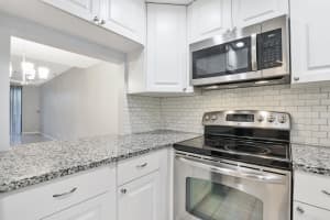 890 N Federal Hwy, Lantana, FL 33462, Sold 12/28/21