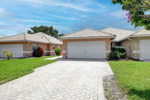 5255 Grande Palm Cir, Delray Beach, FL 33484, Sold 12/06/21