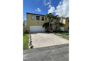 11966 SW 271st St, Homestead, FL 33032, Sold 11/29/21