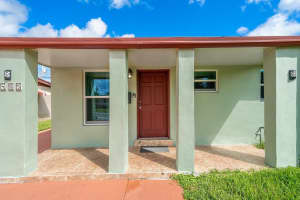 1405 8th St, West Palm Beach, FL 33401, Sold 01/13/22
