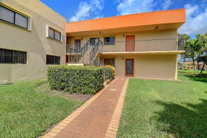 15450 Pembridge Ave, Delray Beach, FL 33484, Sold 01/04/22