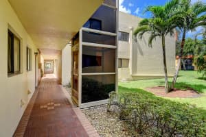 15450 Pembridge Ave, Delray Beach, FL 33484, Sold 01/04/22