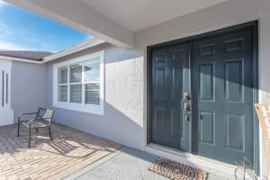 272 Malibu Cir, Greenacres, FL 33413, Sold 01/28/22