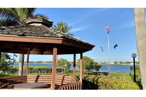 108 Half Moon Cir APT E2, Hypoluxo, FL 33462, Sold 11/19/21