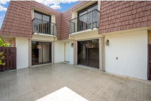 3044 SW Sunset Trace Cir, Palm City, FL 34990, Sold 01/11/22