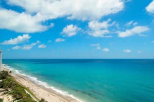 5070 N Ocean Dr, Riviera Beach, FL 33404, Sold 05/02/22