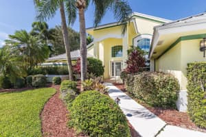 8350 SE Woodcrest Pl, Hobe Sound, FL 33455, Sold 12/15/21