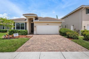 4827 Foxtail Palm Ct, Greenacres, FL 33463, Sold 11/19/21