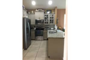 4827 Foxtail Palm Ct, Greenacres, FL 33463, Sold 11/19/21