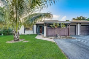 9 Seneca Ct, Royal Palm Beach, FL 33411, Sold 12/16/21