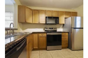 701 N Indian River Dr, Fort Pierce, FL 34950, Sold 12/02/21