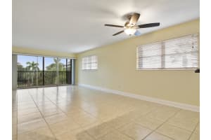 701 N Indian River Dr, Fort Pierce, FL 34950, Sold 12/02/21