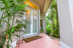 7639 NW 71st Way, Parkland, FL 33067, Sold 04/15/22