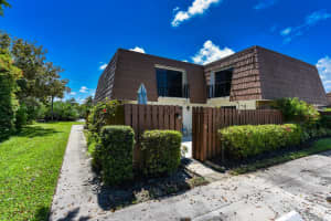 5966 SE Riverboat Dr, Stuart, FL 34997, Sold 11/05/21