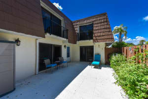 5966 SE Riverboat Dr, Stuart, FL 34997, Sold 11/05/21
