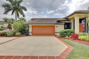 424 SW Monroe Dr, Port St. Lucie, FL 34986, Sold 11/04/21