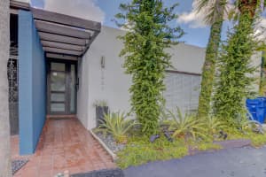 6436 Milk Wagon Ln, Miami Lakes, FL 33014, Sold 11/10/21