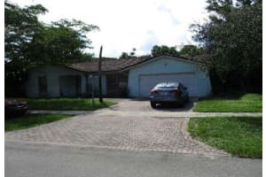 842 W Plantation Cir, Plantation, FL 33324, Sold 01/31/22