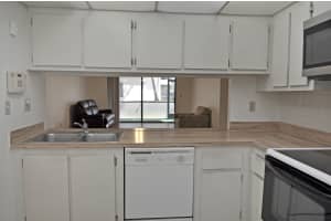7380 NW 1st St, Plantation, FL 33317, Sold 12/08/21