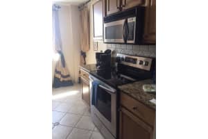 1701 S Flagler Dr, West Palm Beach, FL 33401, Sold 12/03/21
