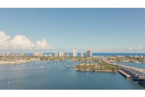 2640 Lake Shore Dr, Riviera Beach, FL 33404, Sold 03/24/22