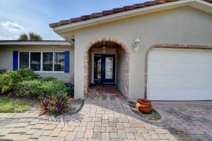 924 Banyan Dr, Delray Beach, FL 33483, Sold 12/13/21