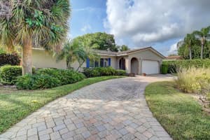 924 Banyan Dr, Delray Beach, FL 33483, Sold 12/13/21