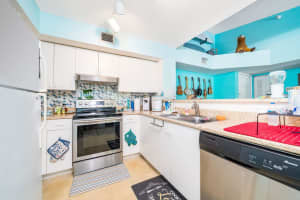 177 Yacht Club Way, Hypoluxo, FL 33462, Sold 05/10/22