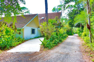 1526 Gallop Dr, Loxahatchee, FL 33470, Sold 12/03/21