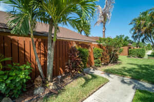 134 Springdale Cir, Palm Springs, FL 33461, Sold 11/17/21