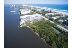 2560 S Ocean Blvd, Palm Beach, FL 33480, Sold 11/08/21