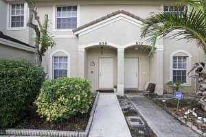 859 Summit Lake Dr, West Palm Beach, FL 33406, Sold 01/11/22
