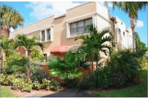 89 Uno Lago Dr, North Palm Beach, FL 33408, Sold 11/10/21