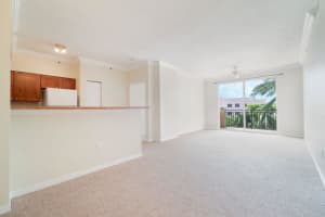 616 Clearwater Park Rd, West Palm Beach, FL 33401, Sold 12/03/21