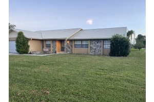 4603 Redwood Dr, Fort Pierce, FL 34951, Sold 01/21/22