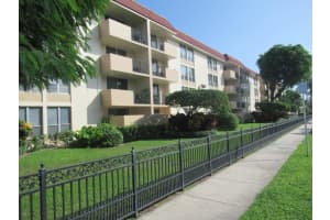 1000 Spanish River Rd, Boca Raton, FL 33432, Sold 12/27/21
