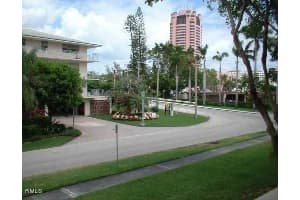 1000 Spanish River Rd, Boca Raton, FL 33432, Sold 12/27/21