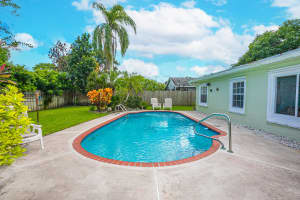 131 Martin Cir, Royal Palm Beach, FL 33411, Sold 11/19/21