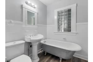 725 Palm St, West Palm Beach, FL 33401, Sold 02/23/22