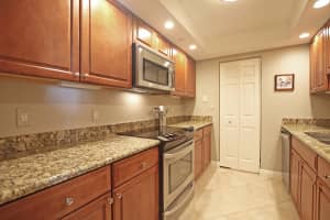 3000 N Ocean Dr #15g, West Palm Beach, FL 33404, Sold 11/08/21