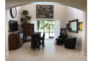 9141 Pineville Dr, Lake Worth, FL 33467, Sold 12/01/21