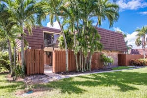 3968 August Dr, Lake Worth, FL 33461, Sold 11/29/21