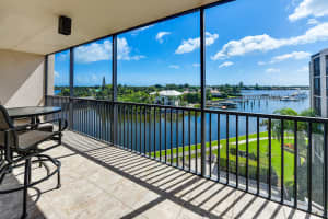 11370 12 Oaks Way, North Palm Beach, FL 33408, Sold 12/01/21