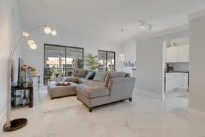 10223 N Circle Lake Dr, Boynton Beach, FL 33437, Sold 11/17/21